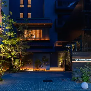 Resol Trinity 4* 大阪